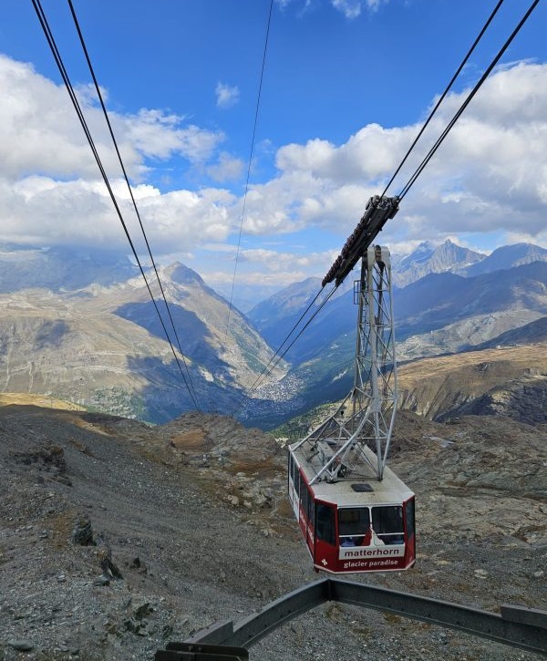 Blogbeitrag-STM-Zermatt-Matterhorn Glacier Gondel